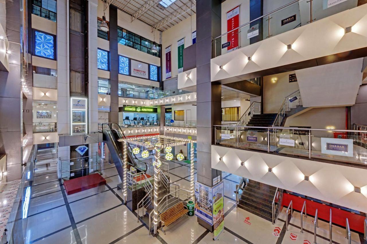 Hotel Grand Fortune Beacon, Ichalkaranji Exteriér fotografie